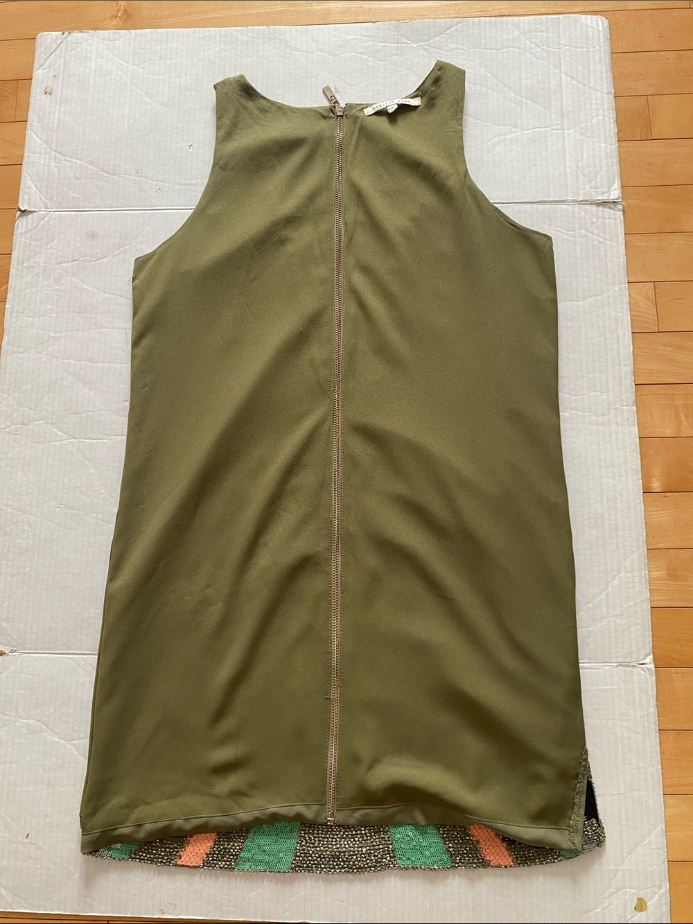 English Rose Mini Sheath Dress w breaded Geo-Pattern in Coral & Green Sze Medium - Picture 11 of 15